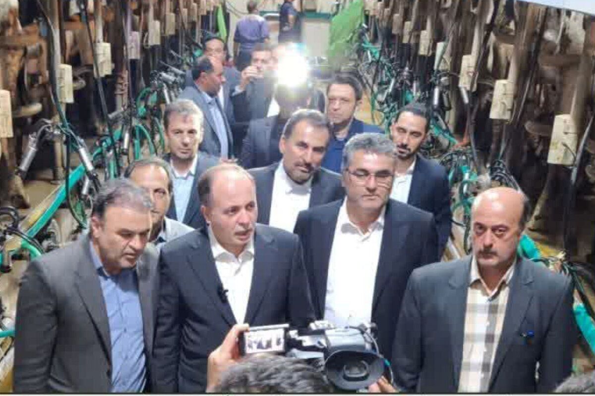 وزیر جهاد کشاورزی از مجتمع کشت و صنعت مغان بازدید نمود
