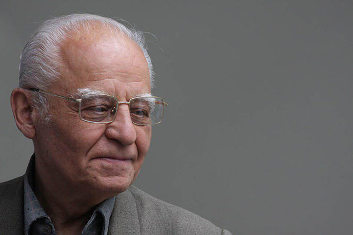 حسین دهلوی