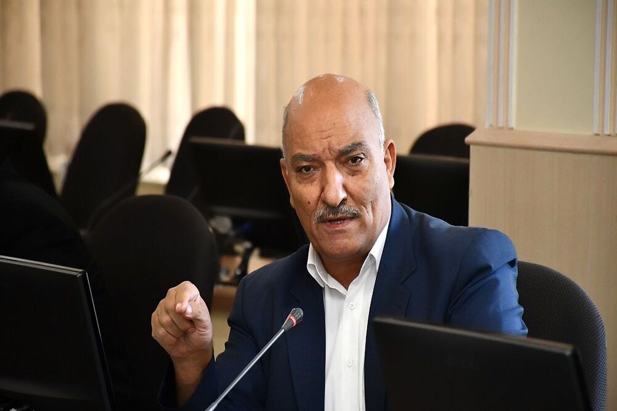  رئیس بنیاد ملی گندمکاران