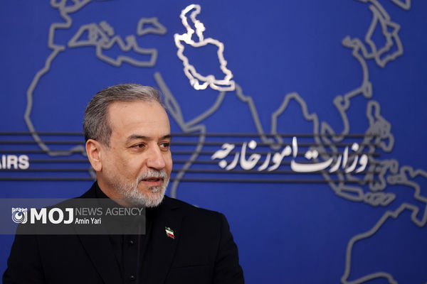 عراقچی به ترامپ در روز ملی خلیج فارس هشدار داد