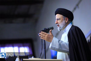 مرحوم رستم قاسمی زندگی کاری خود را وقف خدمت به میهن و پیشرفت کشور کرد