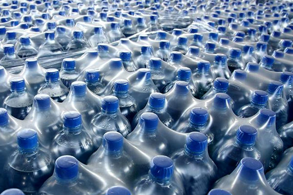 خرید آب معدنی در سازمان امور مالیاتی ممنوع شد