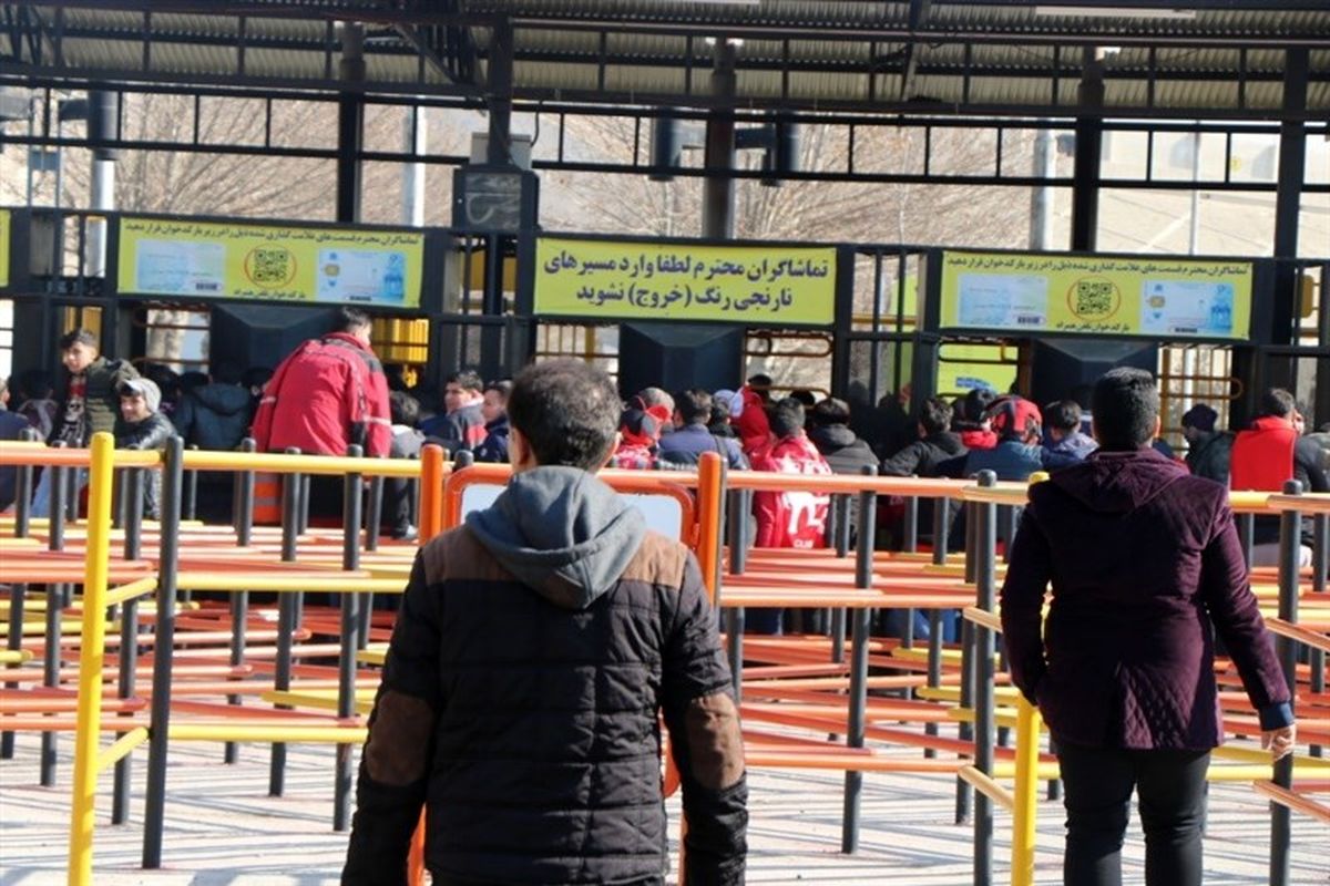 حواشی بازی پرسپولیس و تراکتور