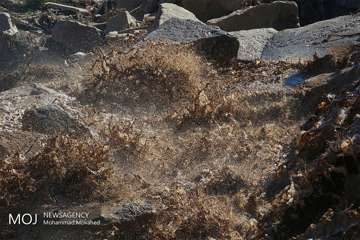 عبور سیلاب از استان قم