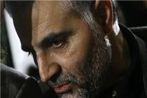 وقتی که امام اسلحه را از سرباز بیت گرفت