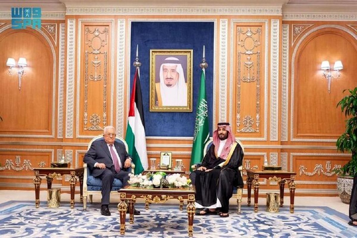 محمد بن‌سلمان و محمود عباس