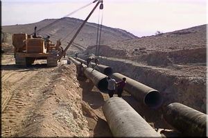 بازسازی و نوسازی بیش از ۲۰ کیلومتر شبکه توزیع آب شهرهای لرستان