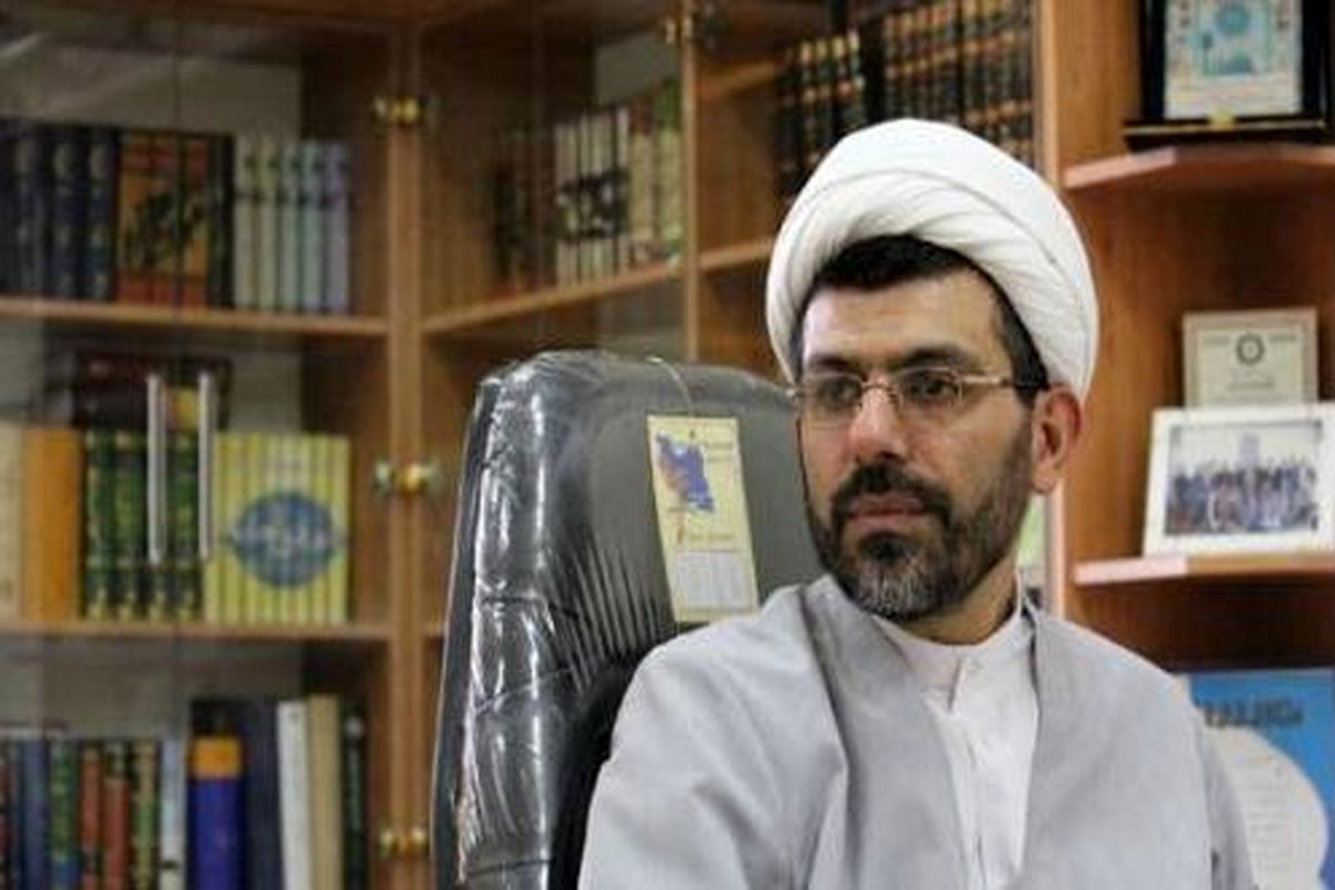 مسئول دبیرخانه کانون های فرهنگی و هنری مساجد گیلان