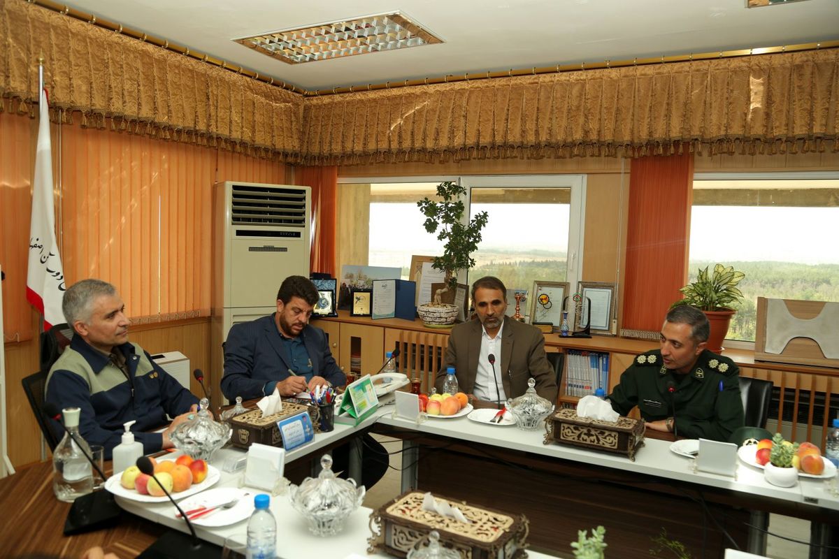 دیدار مسئول بسیج کارگری کشور از ذوب آهن اصفهان