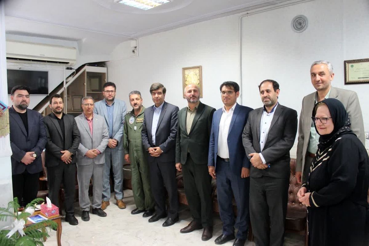 فرماندار ابیک