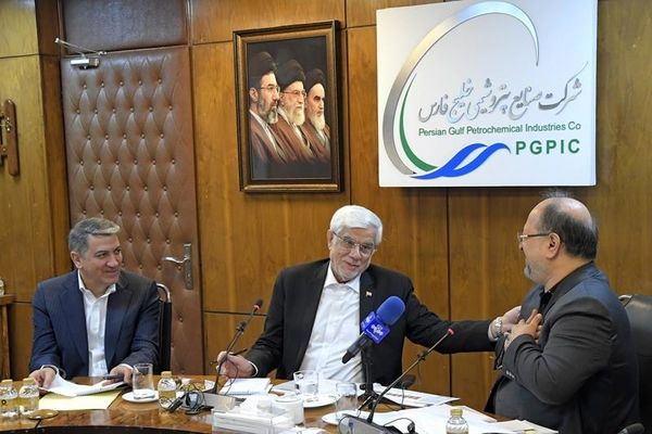 بازدید معاون اول رئیس جمهور از هلدینگ خلیج فارس
