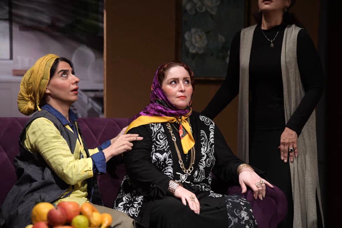 نمایش محبوبه ها