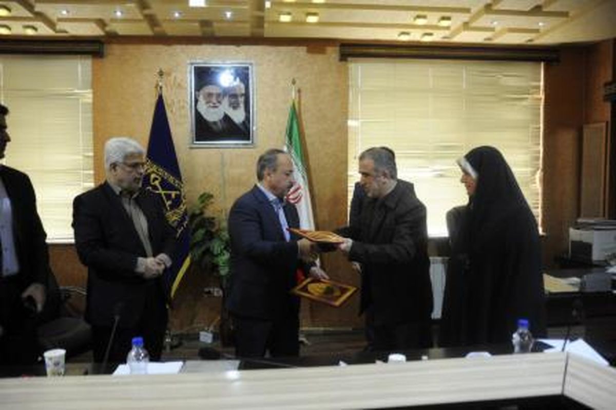 تفاهم نامه شهرداری با گنگره هشت هزار شهید گیلان