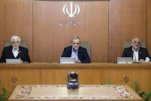 حضور هنرمندان در صحنه در فضای غبارآلود ناشی از حوادث تلخ اخیر قابل  تقدیر است