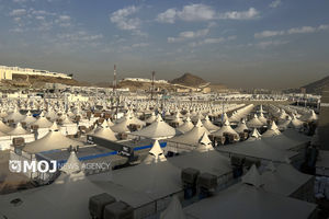 بیمارستان صحرایی عرفات راه‌اندازی شد/ آماده‌باش کامل هلال‌احمر برای خدمت به زائران