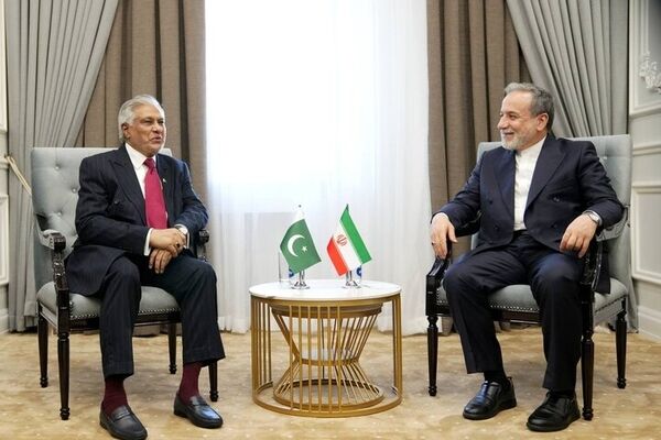 دیدار عراقچی با وزرای خارجه پاکستان و ازبکستان در حاشیه نشست شانگهای