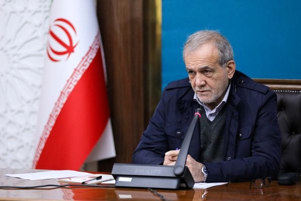 رئیس جمهور از ملت ایران برای حضور پرشور در راهپیمایی ۲۲ بهمن دعوت کرد