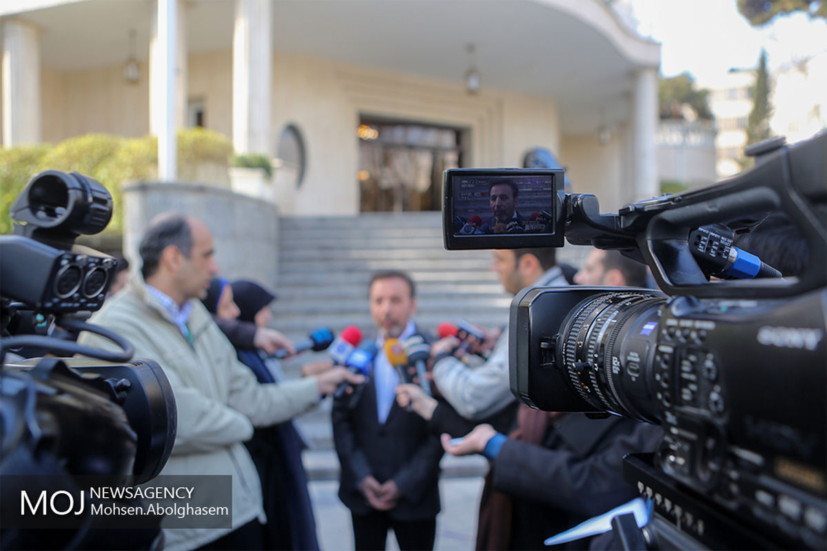 حاشیه جلسه هیات دولت - ۱۹ دی ۱۳۹۷/ واعظی