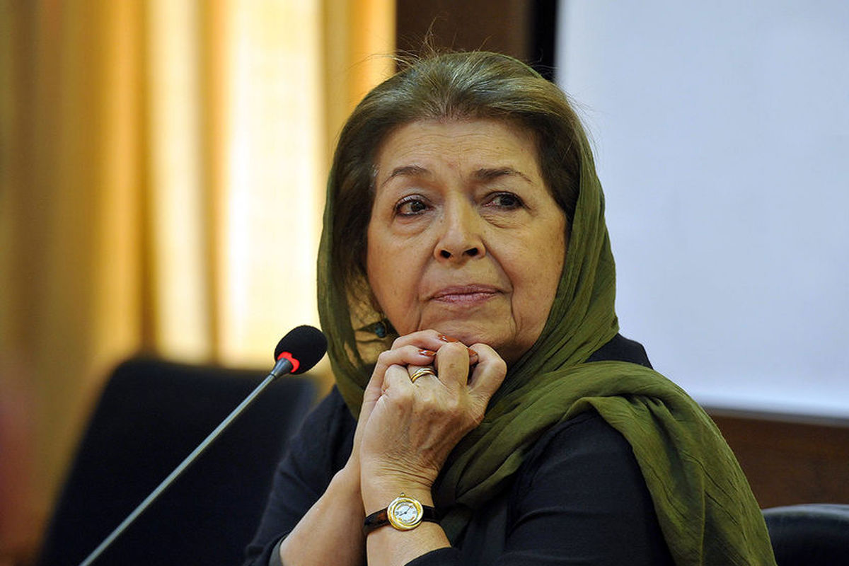 لیلی گلستان