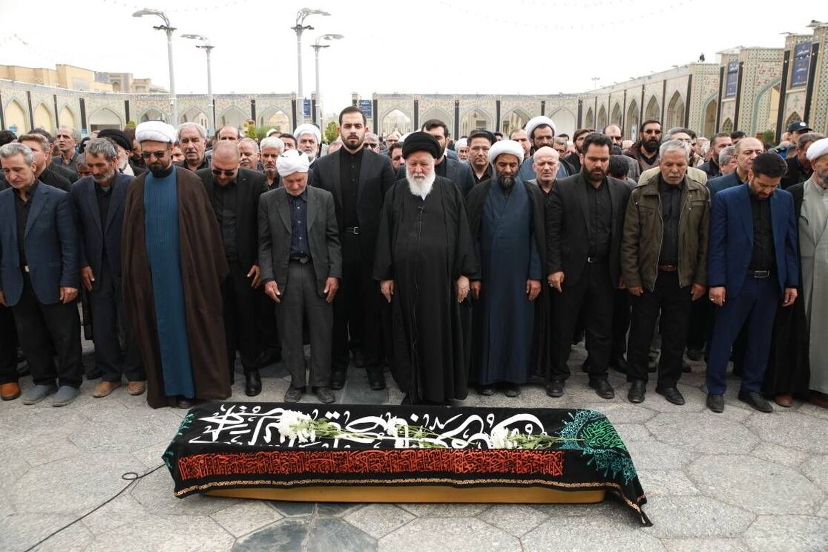 نماز بر پیکر شهید صاحبی