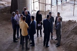 بازدید رییس سازمان مدیریت و برنامه ریزی استان مرکزی از کتابخانه مرکزی اراک