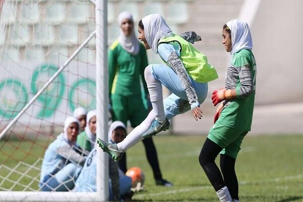 مریم دینی عضو تیم ملی فوتبال زنان 