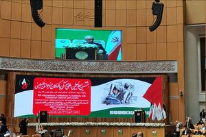 رژیم صهیونیستی و استکبار در برابر اراده مردم هیچ کاری نمی‌توانند انجام دهند