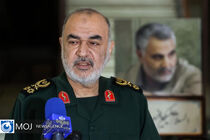 ملت ایران به رغم تمامی توطئه های دشمن همچنان سرافراز و قدرتمند است