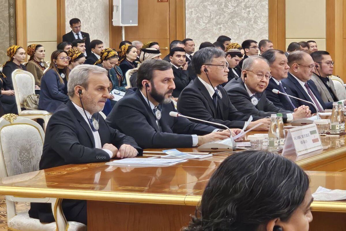 غریب آبادی