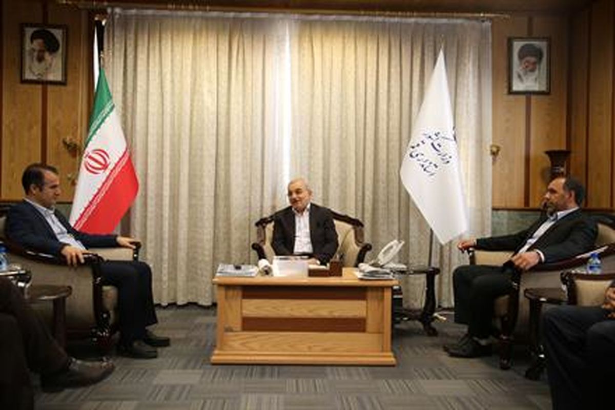 استاندار قم