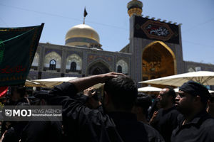 حرم رضوی در سوگ شهادت امام جواد(ع) سیاهپوش شد