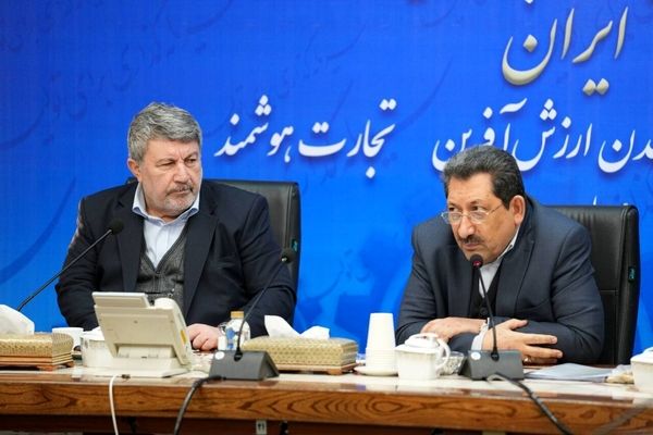 ۷۰۰ همت برای حمایت از تولید در جهت اصلاح سیاست ارزی تخصیص یافت