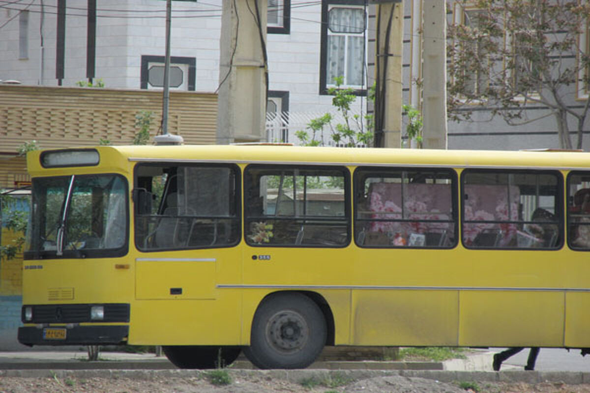 اتوبوس درون شهری
