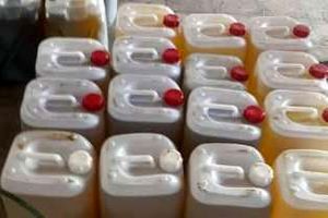 کشف 4 هزار لیتر سرکه احتکارشده در خمینی شهر