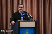 خروج آمریکا از برجام را تبریک می گویم/ باید روی پای خود بایستیم