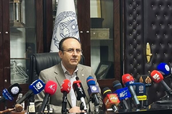 آزمون وکالت ۱۴۰۵ اواسط آبان برگزار می‌شود/برخی وکلا توان پرداخت هزینه تمدید پروانه را ندارند