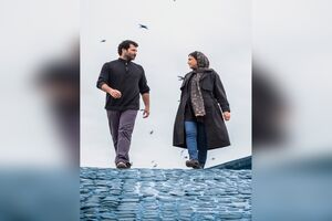 تصویر تازه آزاده صمدی و روزبه حصاری همزمان با نمایش فیلم «عزیز» در فستیوال هند
