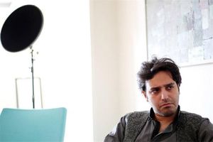 کاوه آفاق با «سمفونی صلح» روی صحنه می‌رود