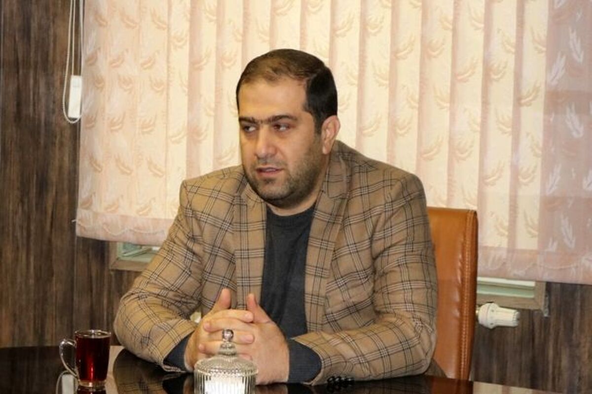 کمال کاظمی 