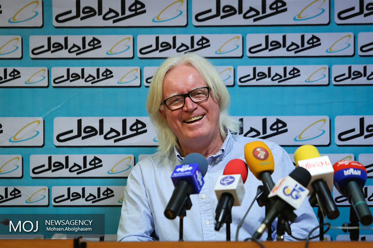 وینفرد شفر سرمربی استقلال