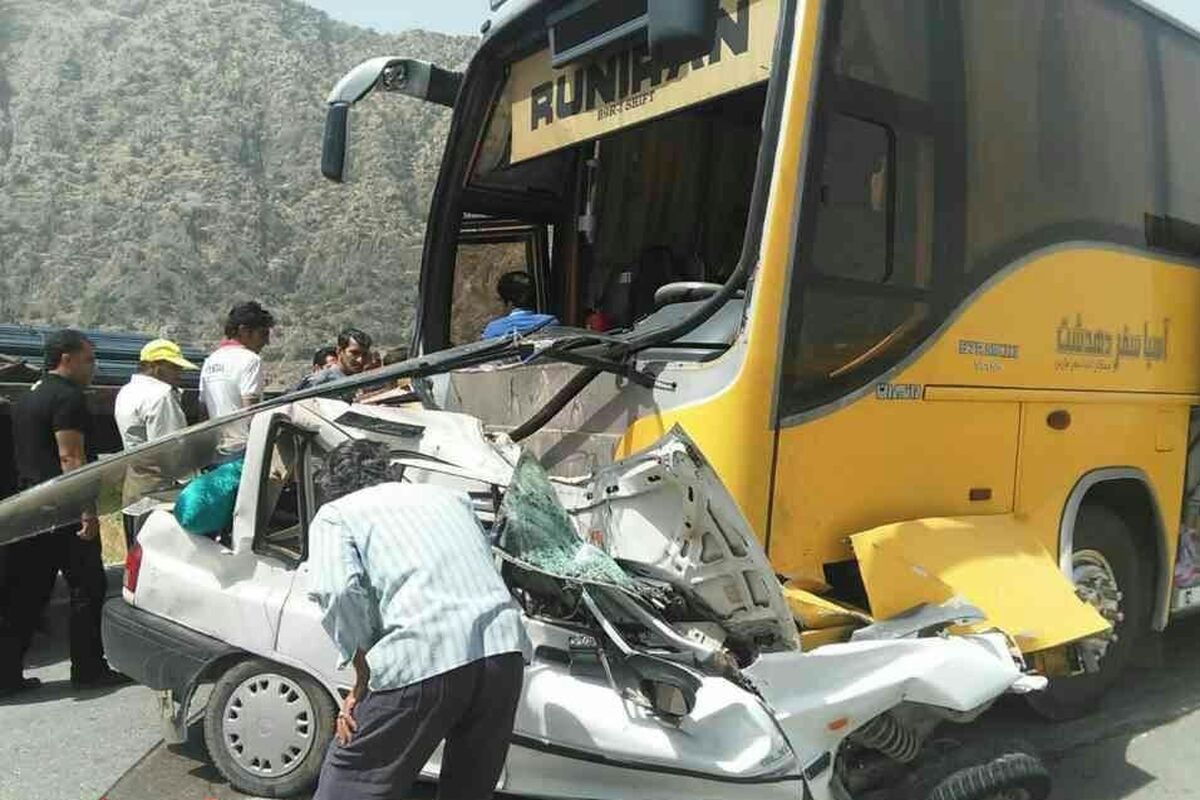 برخورد اتوبوس با پراید