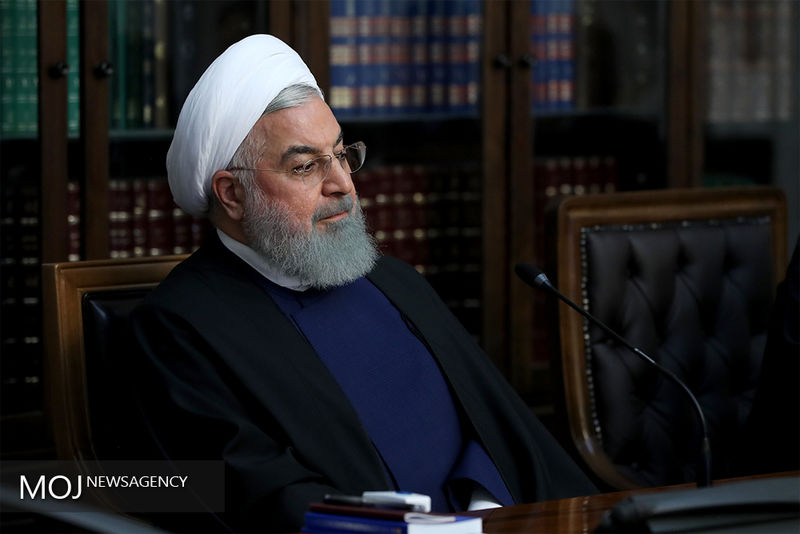 تماس تلفنی روحانی با استاندار قزوین