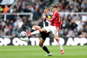  منچستریونایتد در نیوکاسل شکست سنگینی خورد