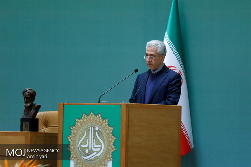 منصور غلامی وزیر علوم وارد لرستان شد