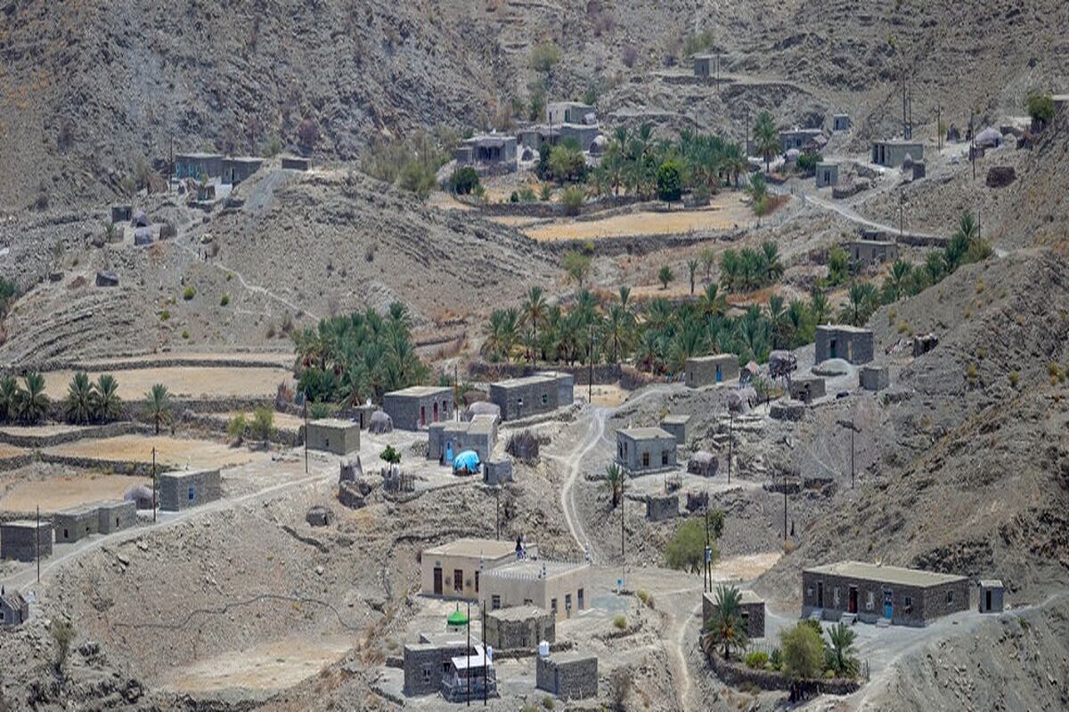شهرک مسکونی زاچ و داربست