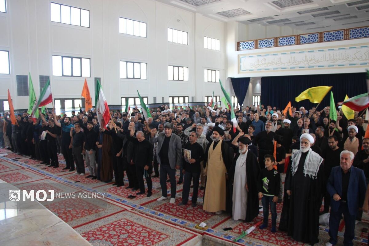 اجتماع نمازگزاران کیش