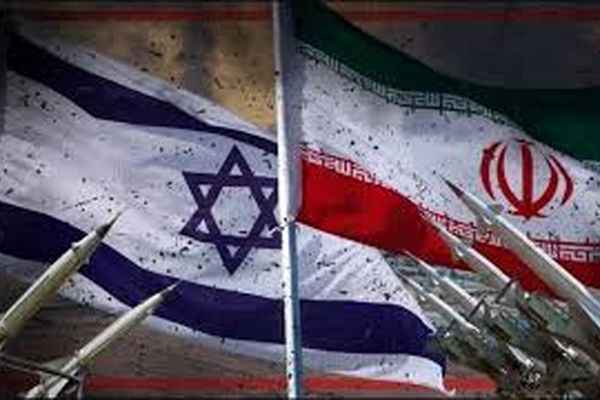 چرا امکان تجاوز نظامی آمریکا به ایران بعید است؟