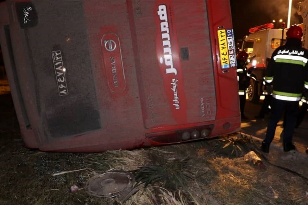 واژگونی اتوبوس