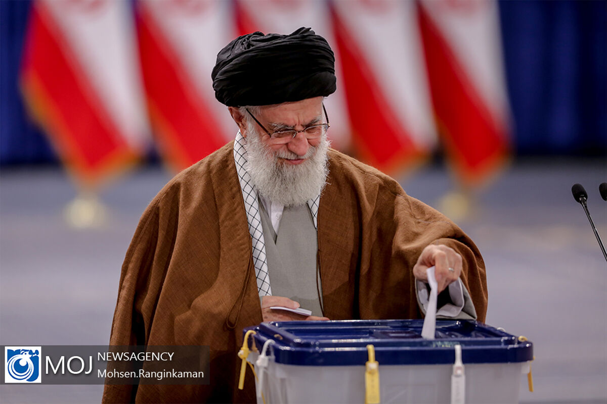 حضور رهبر معظم انقلاب پای صندوق رای