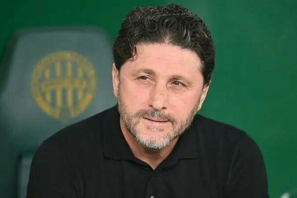 باشگاه ترابزون‌اسپور استعفای فاتح تکه را رد کرد